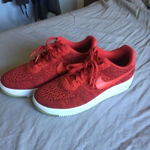 Nike Air Force 1 Flyknit University Red